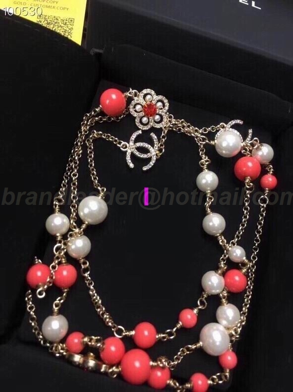 Chanel Necklaces 371